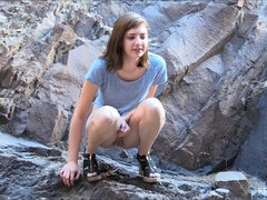 Lähikuva, Tanssii, Ääripää, Itsetyydytys, Orgasmi, Julkinen, Suihku, Hameen alla