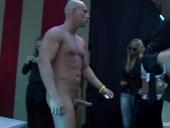 Μεγάλος πούτσος, Μελαχροινή, Ομάδα, Διαφυλετικό, Δαντέλα, Αυνανισμός, Σατέν, Καλσόν