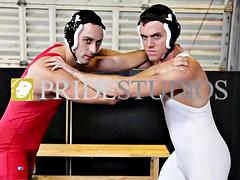 Monumentális dákó, Cumizás, Meleg