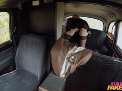 Delightful cougar Kayla Green mind-blowing xxx clip