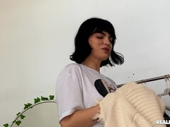 Amatorka, Bikini, Obciąganie, Brunetka, Dildo, Latynoska, Solo, Zabawki