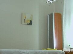 Asiater, Store pupper, Søt, Uskyldig, Massasje, Naturlige bryster, Fitte