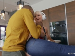 Babe, Stor røv, Stor pik, Sort, Kæreste, Mor jeg gerne vil kneppe, Fisse, Barberet