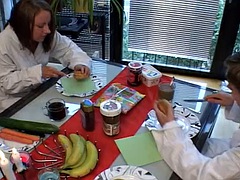 Enthousiasteling, Bruinharig, Vingeren, Vuisten, Duits, Hardcore, Tatoeage, Tieten likken