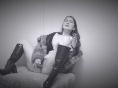 18 jahre, Stiefel, Behaart, Leder, Muschi, Retro, Erotischer film, Jungendliche (18+)