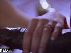 Большой член, Минет, Член, Межрасовый секс, Крошечные, Сквиртинг, Втроем, Сиськи