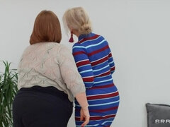 금발의, 부츠, 영국인, 힐, 피어싱, 보지, 스커트, 문신