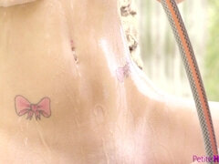 Jojo Kiss - Young Gets Caught - Jojo kiss