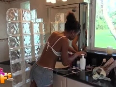 Amatéri, Hlboký orál, Ebenové, Spodná bielizeň, Sprcha, Vychudnutá, Tetovanie, Kozičky