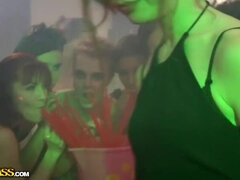 Ruskeahiuksinen, Syväkurkku, Ryhmä, Hd, Korkokengät, Juhlat, Lävistys, Sukkahousu