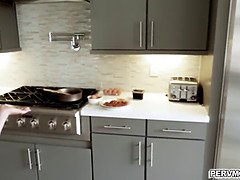 Duże cycki, Cycata, Puma, Wytrysk, Obciąganie, Mamuśka, Macocha, Żona