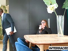 Sexy Susi, what’s in you ass?