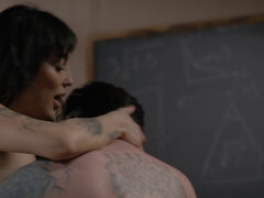 デカパイ, 茶髪の