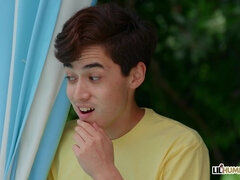 Isot tissit, Suihinotto, Kyrpä, Selkäsauna, Ulkona, Pillu, Lyhyt tukka, Märkä