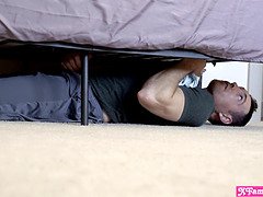 Blond, Brunette, Milf, Mamma, Stemor, Suging, Tenåring, Trekant