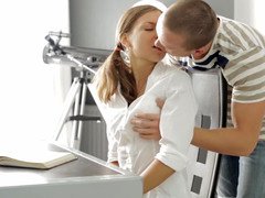 Kukk suging, Brunette