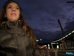 Amatør, Kukk suging, Bakfra, Runke, Utendørs, Synsvinkel, Offentlig, Fitte