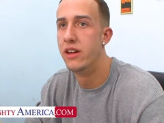 In den arsch, Arsch, Grosser arsch, Grosse titten, Blasen, Hundestellung, Aufs gesicht abspritzen, Lecken