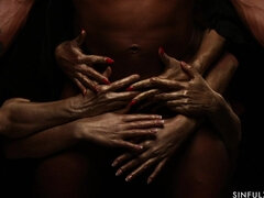 Store bryster, Pik sutte, Brunette, Lækker, Sædskud, Håndjob, Naturlige bryster, Bryster