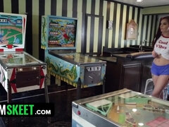 Maddie Winters, Emily Willis And Scarlett Mae In Free Premium Video Valentines Day In The Step Family