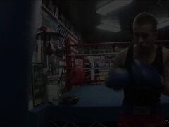 Gros seins, Blonde, Sucer une bite, Gorge profonde, Gym, Branlette thaïlandaise, Bureau, Nénés