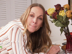 Amatőr, Hatalmas hátsó, Cumizás, Házi készítésű, Érett koros, Érett feleség, Mostoha, Tabu