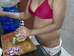 18 años, Beso negro, Tía, Culo grande, Universidad, Indio, Mamá, Adolescente