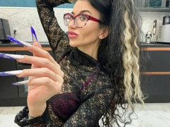 Amatör, Dildo, Fetisch, Glasögon, Handjobb, Milf, Tatuering