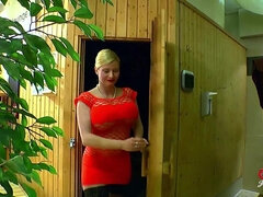 Stora tuttar, Blondin, Avsugning, Sperma i munnen, Ansiktsbehandling, Gangbang, Tysk, Stockings