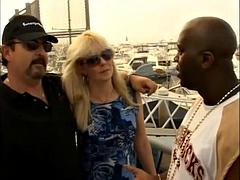 Μεγάλα βυζιά, Μαύρος, Ξανθιά, Πίπα, Μαύρος, Σκληρό, Διαφυλετικό, Βυζιά