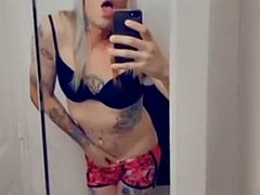 Grosse bite, Gym, Hard, Japonaise, Lingerie, Piercing, Transsexuelle, Nénés