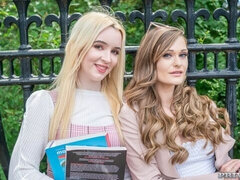 Arsch, Grosser arsch, Blondine, Blasen, Hundestellung, Rasiert, Jungendliche (18+), Titten