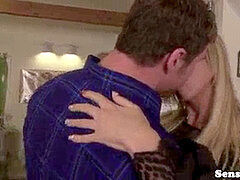 Amador amadora, Anal, Casal, Saltos, Masturbação, Hermafrodita andrógina, Meias finas, Tatuagem