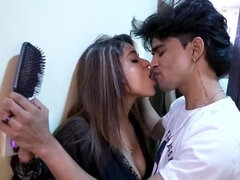 18, Duży kutas, Obciąganie, Wytrysk, Hardcore, Indyjski, Naturalne cycki, Trójkąt