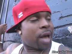 Anális szex, Monumentális dákó, Szőke, Ondó fröcskölés, Dupla behatolás, Fajok közötti, Érett koros, Hármas