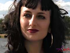 Kisbaba, Cumizás, Gesztenyebarna, Kézimunka, Érett koros, Érett feleség, Tini, Begyek