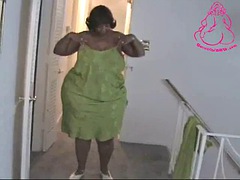 Belle grosse femme bgf, Noire, Noir ébène, Mamie, Mature