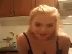 Hot Russian MILF seduces her audience