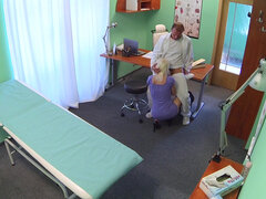 Blondinka, Prvič, Milf, Pisarna, Nosečnice