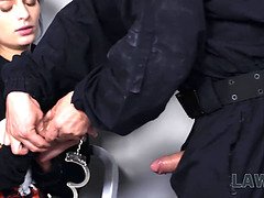 Kuřba, Brunetka, Přichyceni, České, Hd, Policie, Teenka, Uniforma