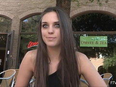 Dansen, Hakken, Masseren, Orgasme, Openbaar, Alleen, Sportoefening, Onder de rok