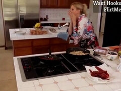 Amatorka, Duże cycki, Blondynka, Wytrysk, Hardcore, Domowej roboty, Mama, Cycki