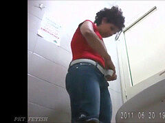 Spy cam - Public shower (3)