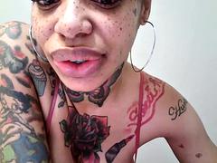 Amador amadora, Bebê, Peitos grandes, Negroa, Ébano negroa, Fetiche, Solo chão, Tetas