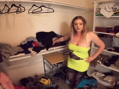 Mature whore sells her tight asshole to a hung teenager