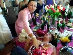 Babe, Kukk suging, Barmfager, Tjekkisk, Ansiktssperm, Gruppe, Naturlige bryster, Bryllup