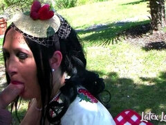 Miss Strawberry Retro Picknick in Italy