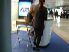 Braunhaarige, Fußfetisch, Italienisch, Öffentlich