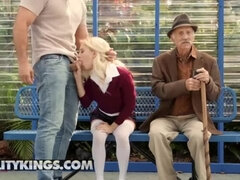 큰 음경, 금발의, 페티쉬, 다른 인종간의, 공개적인, 빨아들이는, 청소년, 젖가슴