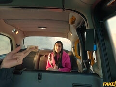 Røv, Støvler, Bil, Hundestilling, Håndjob, Monster, Naturlige bryster, Bryster